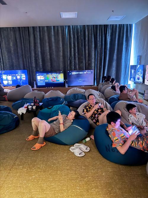 黑丝的黄片的相关介绍