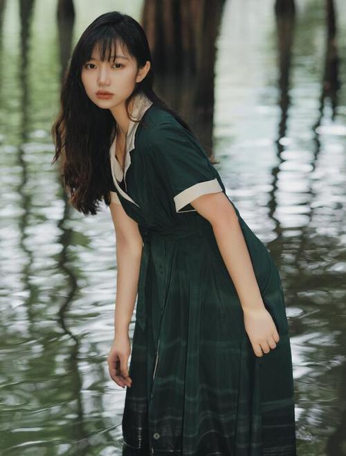 屁股影院的相关介绍