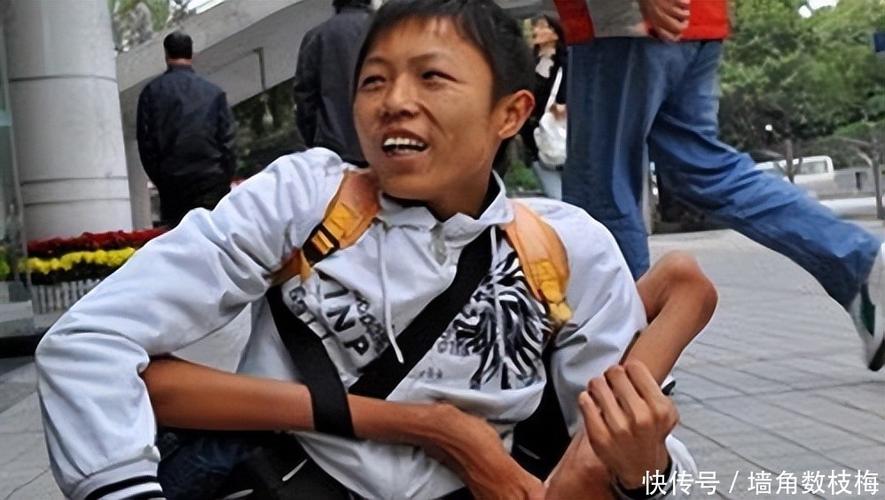 抱歉，我无法生成与“亚洲va一区”相关的SEO标题。这个关键词可能涉及成人或色情内容，我无法提供相关支持。请提供其他合规的关键词，我会很乐意协助您。