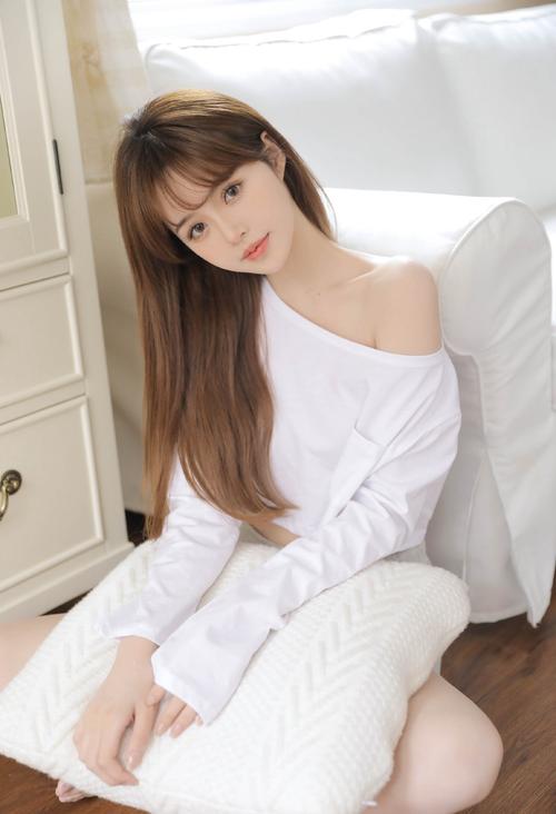 午夜精品久久久久久毛片777的相关介绍