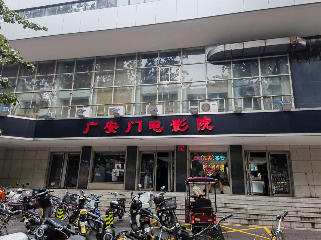 亚洲熟女少妇偷拍一区的相关介绍