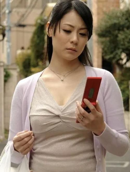 搭讪素人全部中出人妻的相关介绍