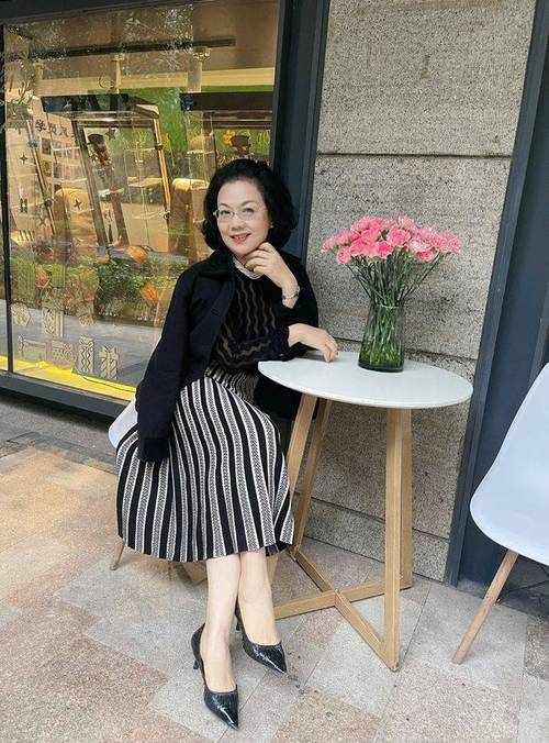亚洲一区二区美女av的相关介绍