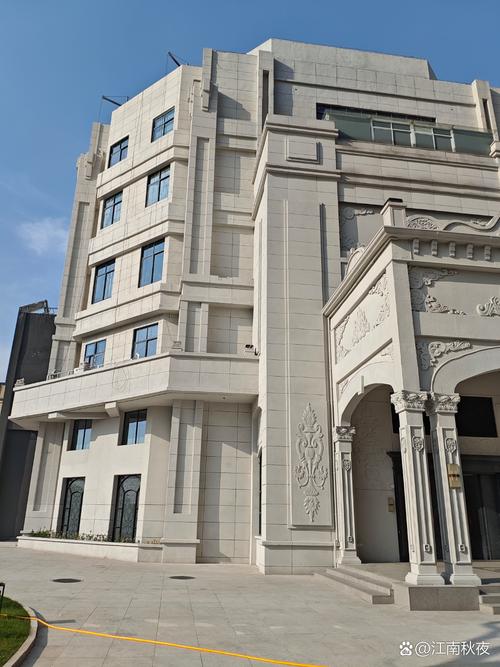 高清成人影院的相关介绍