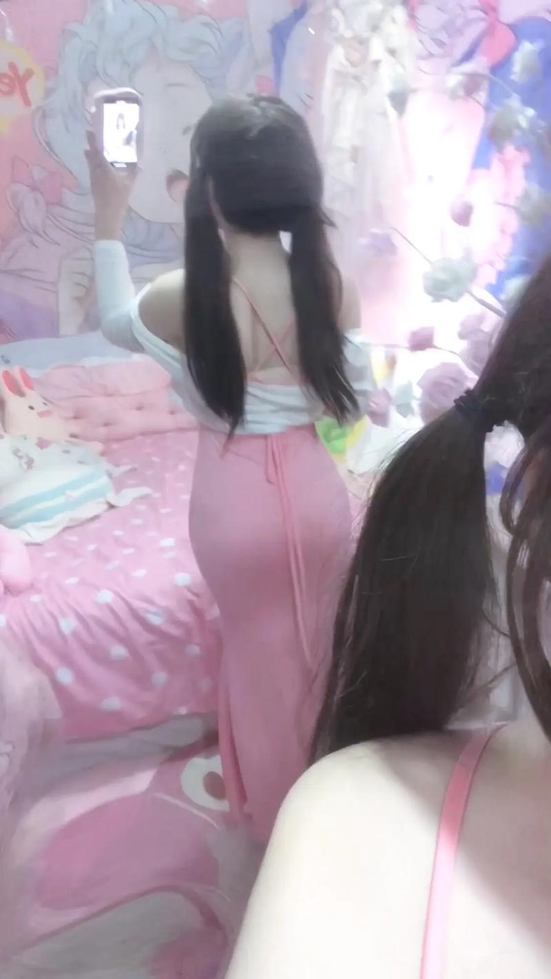 成人看片18女人毛片免费看的相关介绍
