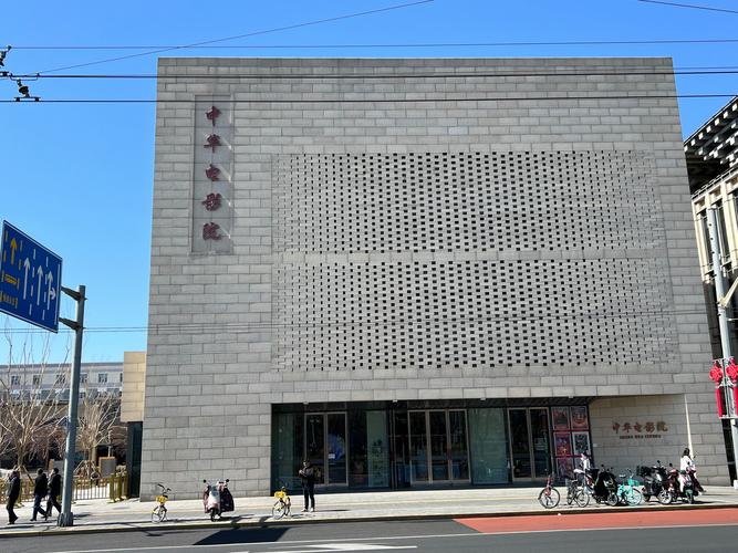 13岁女生内裤上有黄色分泌物的相关介绍