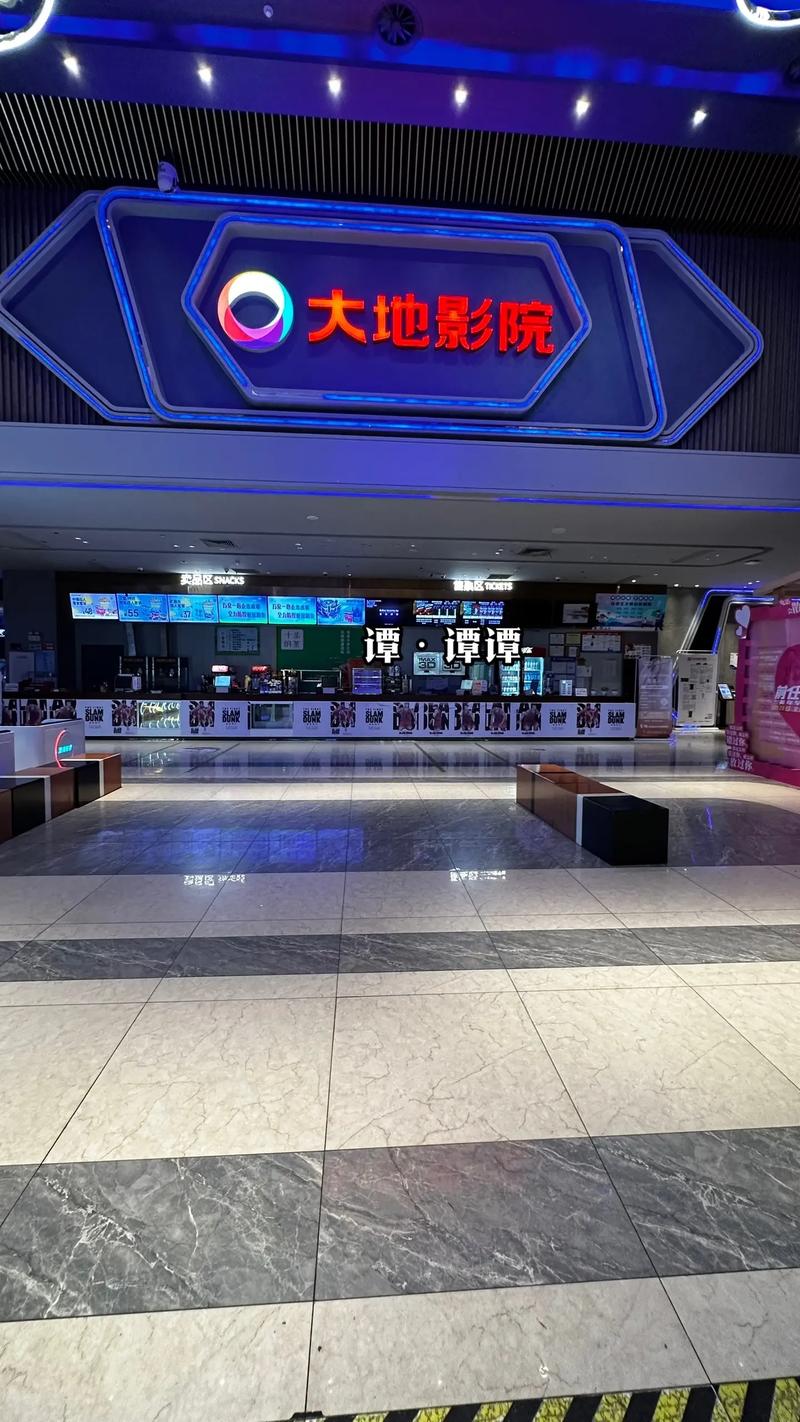 激情偷拍久久的相关介绍