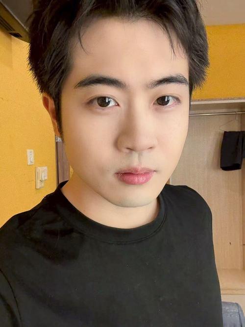 av网站在线观看黑丝的相关介绍