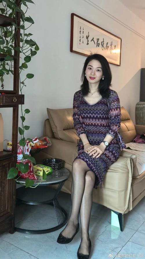 狂操美女教师的相关介绍