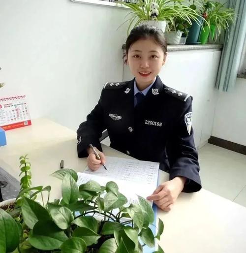 熟女人妻欧美在线的相关介绍