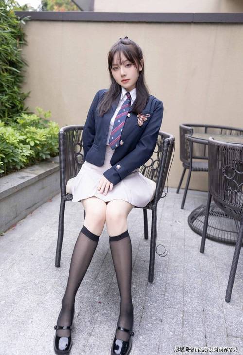 免费看搡女人的相关介绍