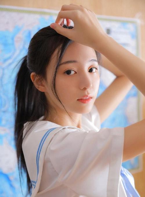 女生下体有黄黄的分泌物的相关介绍