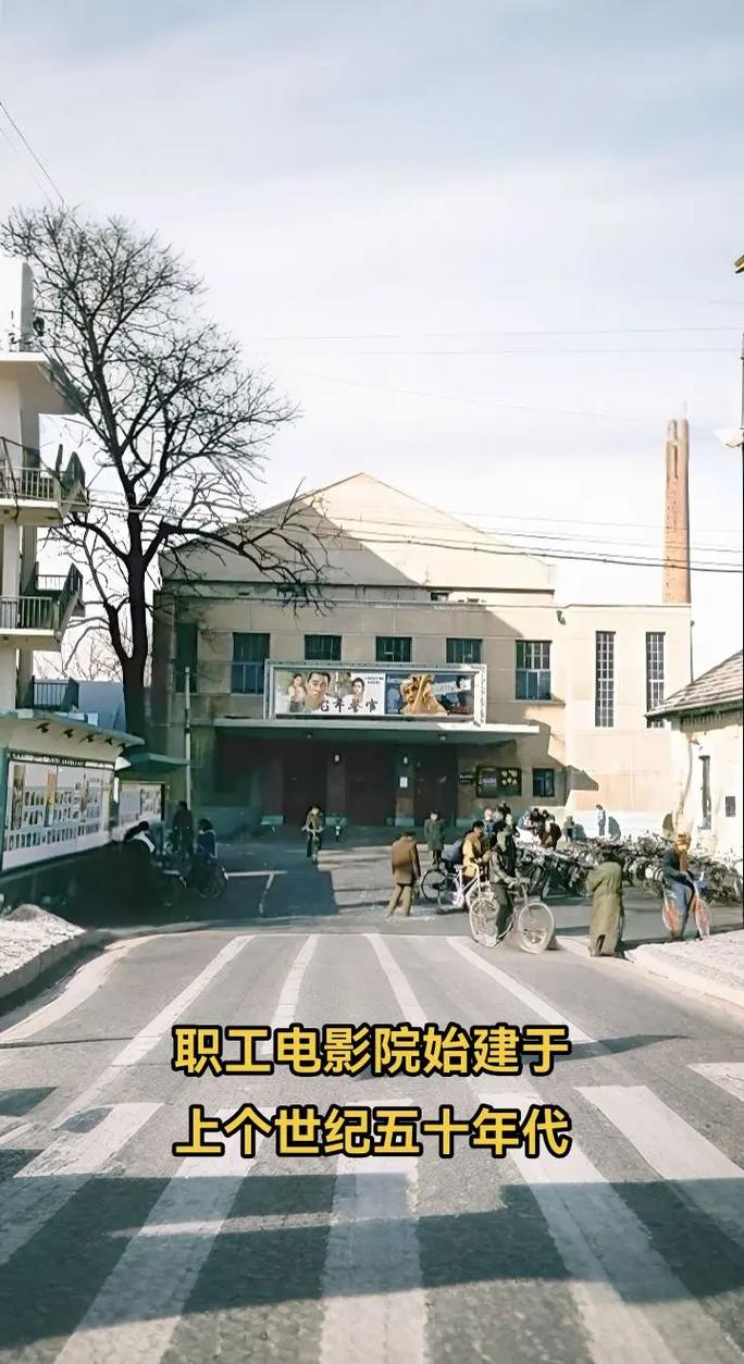 啪啪亚洲人妻的相关介绍