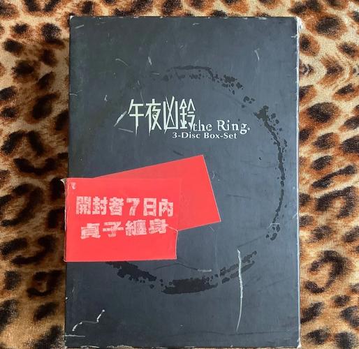 女模特大尺度照片的相关介绍