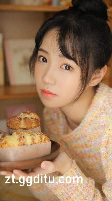 免费看女逼的相关介绍