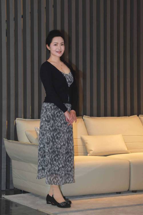 欧美 日韩 激情 一区二区的相关介绍