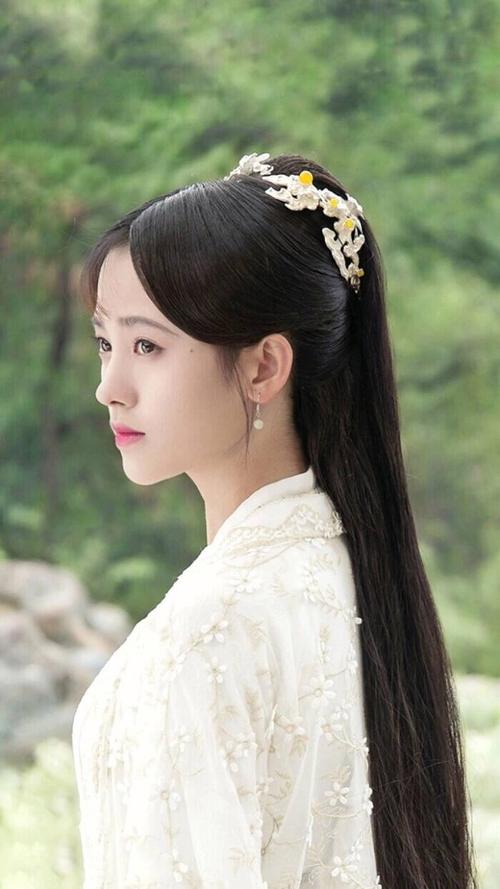 狂操白丝美女的相关介绍