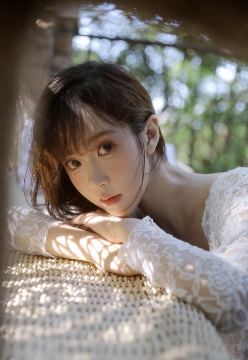 少妇人妻的大乳的相关介绍